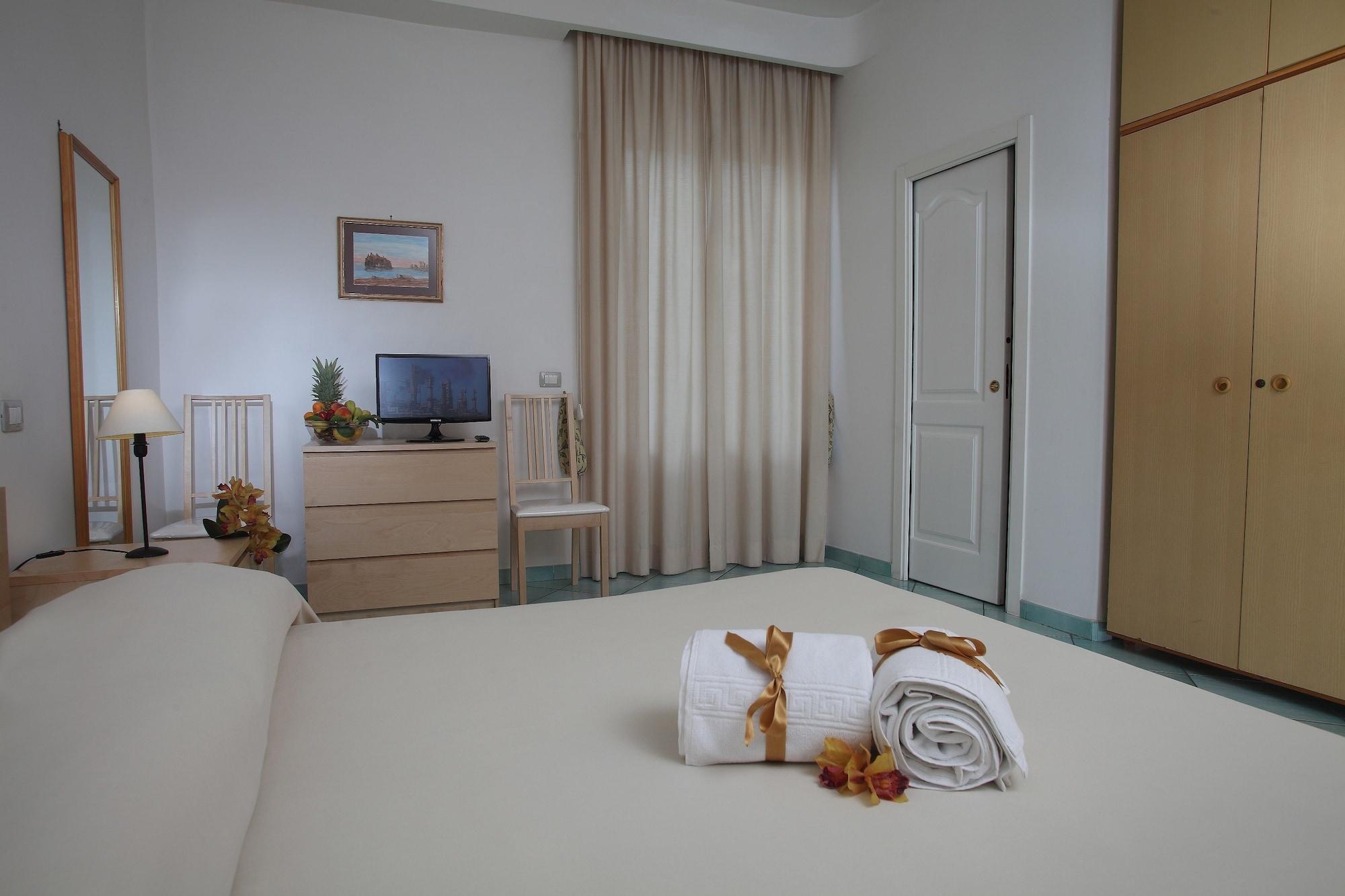 Casamicciola Terme Hotel & Residence Matarese מראה חיצוני תמונה